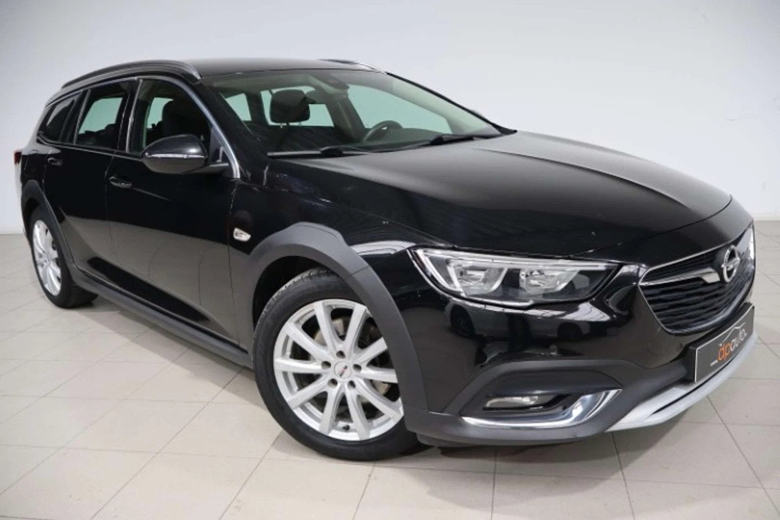 Opel Insignia Insignia Country Tourer 2.0 CDTI (bj 2018), Auto's, 4 cilinders, Zwart, 5 deurs, https://public.car-pass.be/vhr/65afe7d3-1ce4-4abf-babc-e31bddc197cc