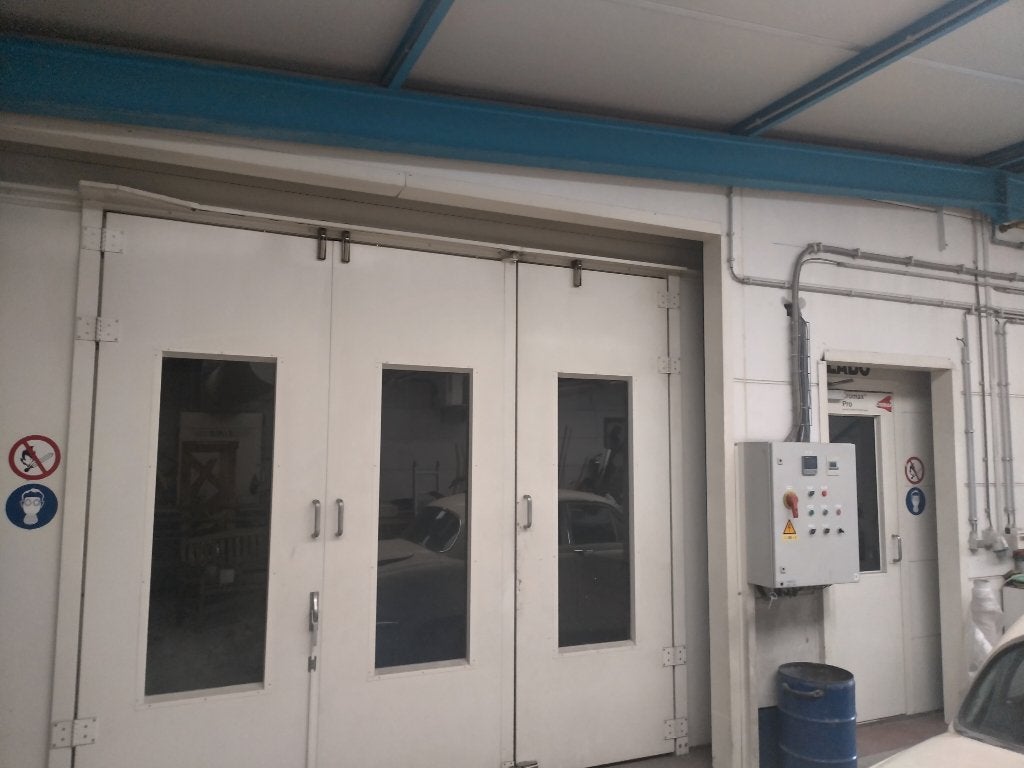 Cabine de peinture/zone de préparation/laboratoir Sima, Enlèvement, Utilisé, Avant