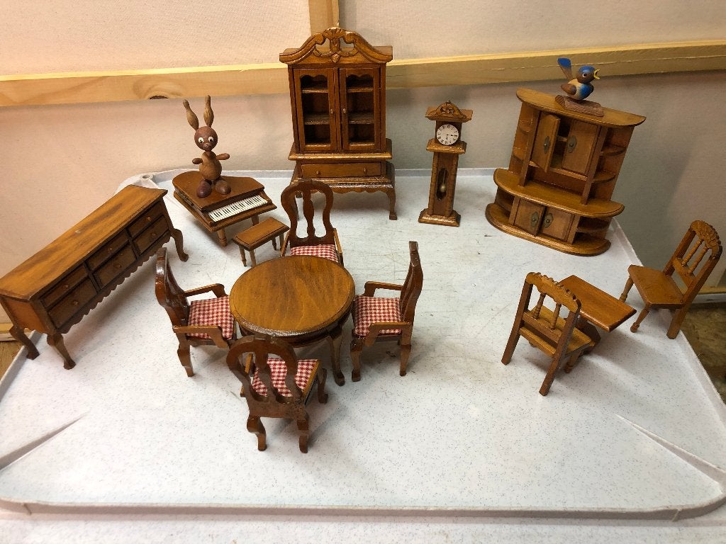 setje miniatuur meubeltjes, Hobby en Vrije tijd, Modelbouw | Overige, Ophalen of Verzenden