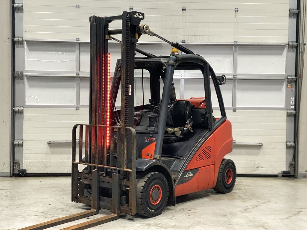 Linde H25T-02, 2000 à 3000 kg, LPG, Chariot élévateur, LINDE
