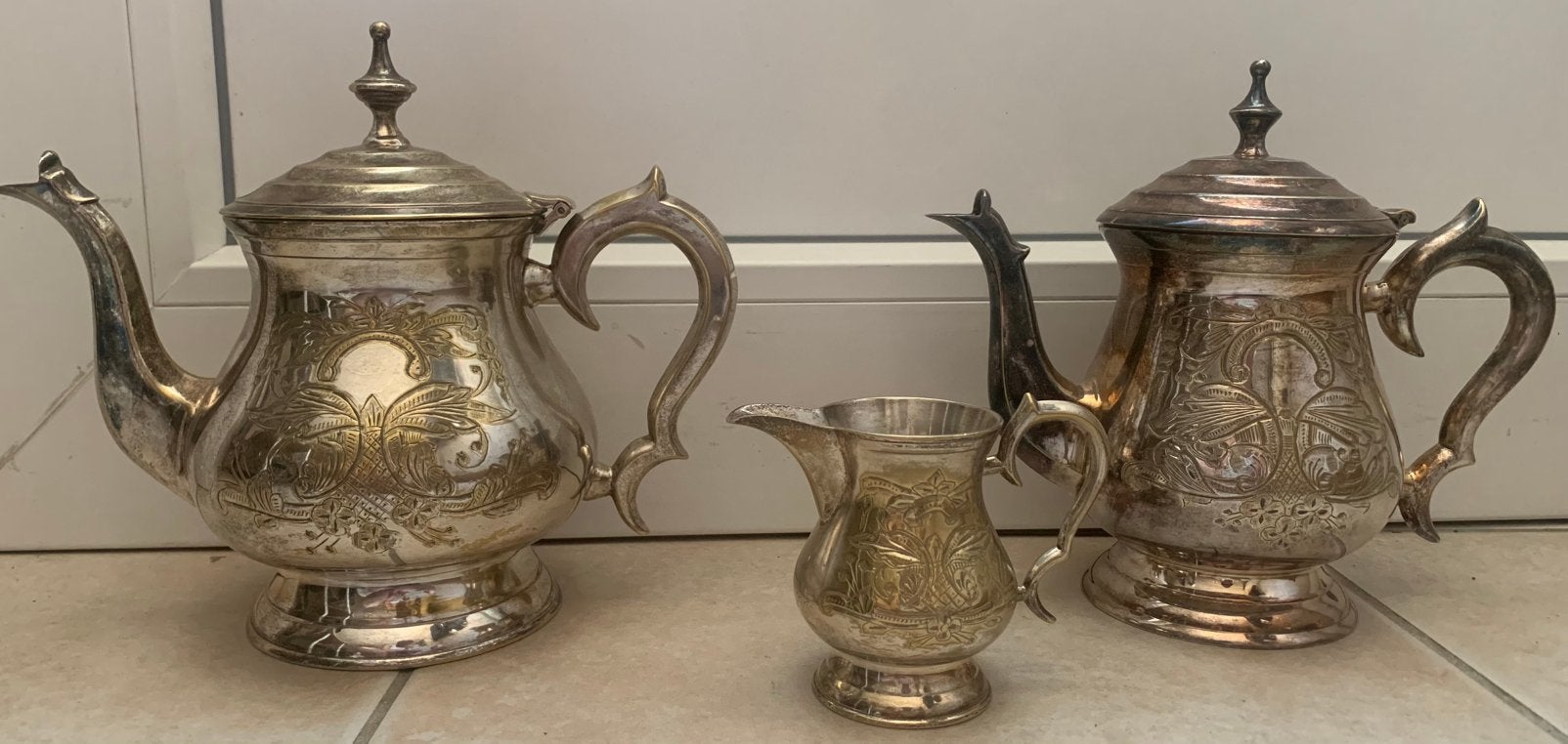 Set van 2 antieke koffiezetapparaten en een melkkan, Antiek en Kunst, Antiek | Tin, Ophalen