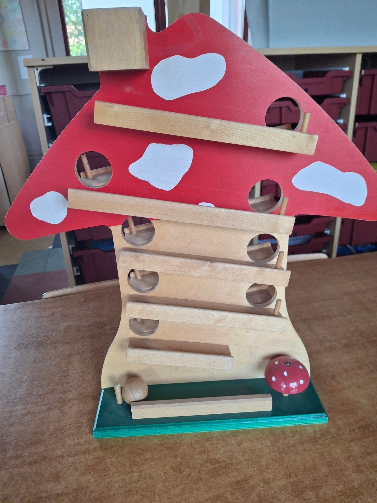 Houten paddenstoel knikkerbaan, Kinderen en Baby's, Speelgoed | Educatief en Creatief, Ophalen of Verzenden