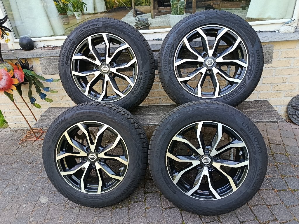 Ens. d'hiver Nissan Qashqai 17" | Uniroyal 8 mm | oct 2025, Véhicule de tourisme, Enlèvement, Utilisé, Pneus hiver