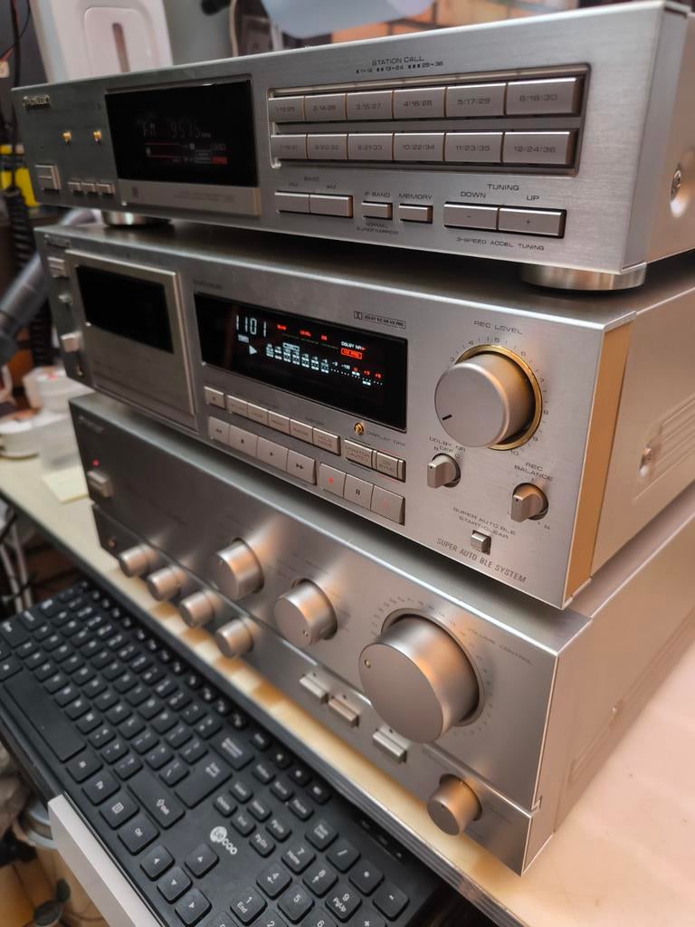 Kit stéréo Pioneer A-676 + Pioneer CT-S610 + Pioneer F-550RD, TV, Hi-fi & Vidéo, Chaîne Hi-fi, Deck cassettes ou Lecteur-enregistreur de cassettes