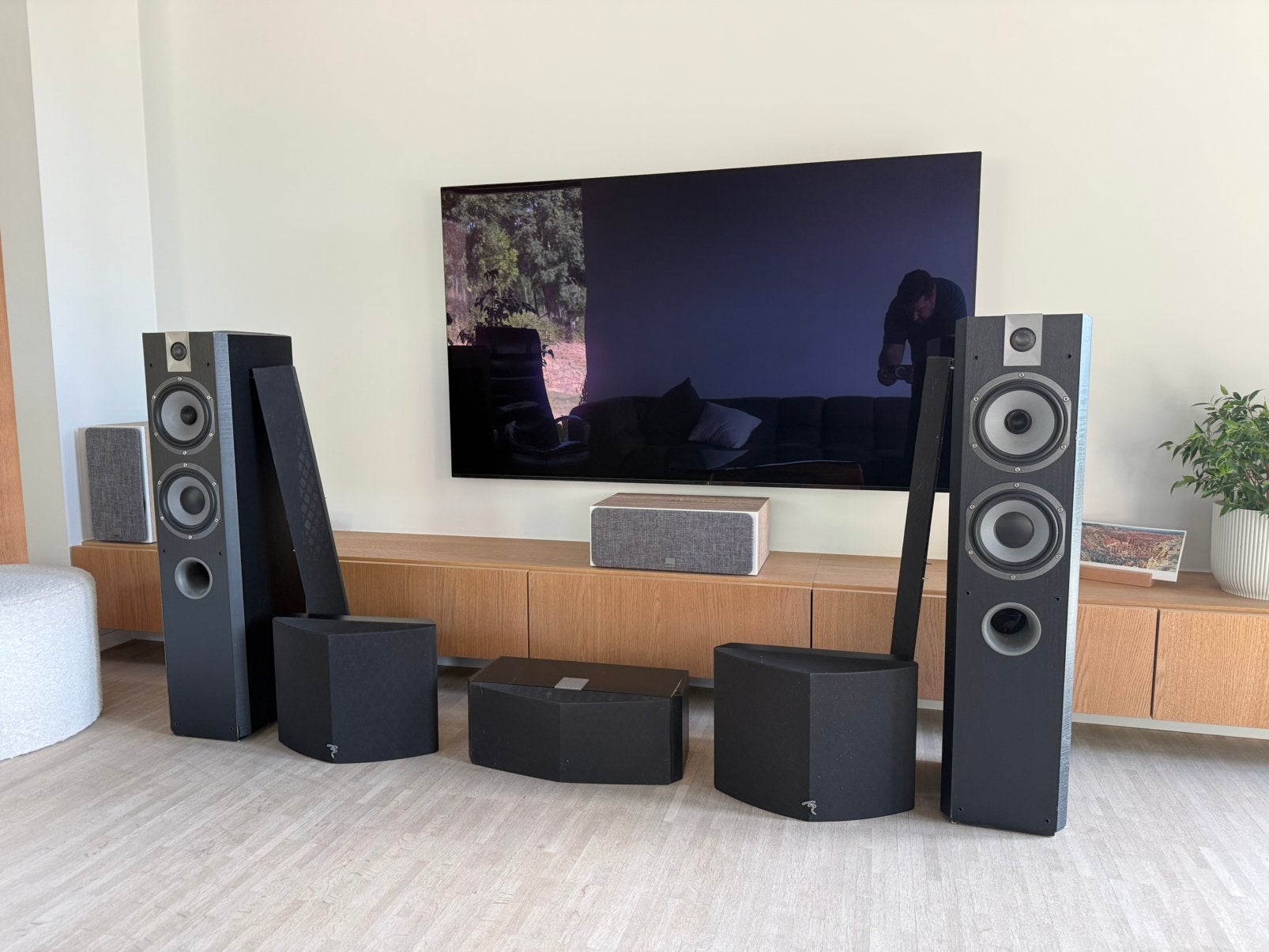 Focal Chorus V 5.0 Home Cinema Set (716V / CC700V / SR700V), Audio, Tv en Foto, Ophalen, Gebruikt, Surroundset