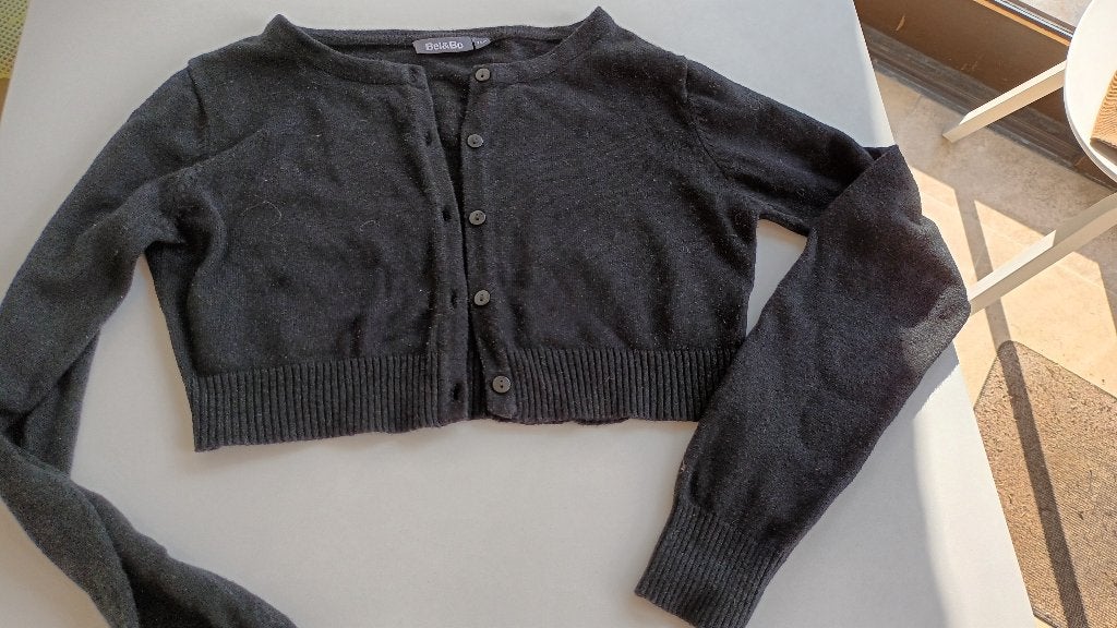 gilet - court - en tricot - Taille 140, Enlèvement ou Envoi, Pull ou Veste, Comme neuf, Bel & Bo