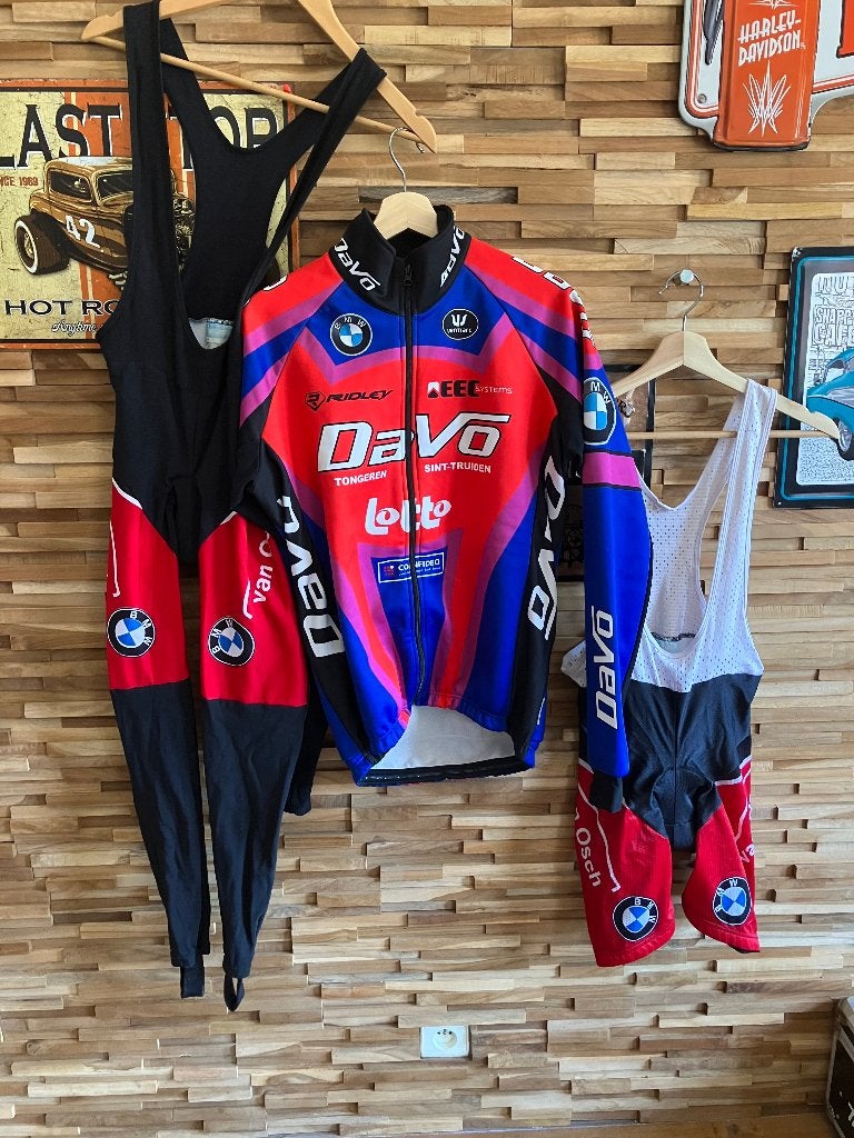 Short de cyclisme Davo BMW Lotto taille 2, neuf pièces, Vélos & Vélomoteurs, S, Vêtements d'extérieur, Enlèvement ou Envoi, Comme neuf