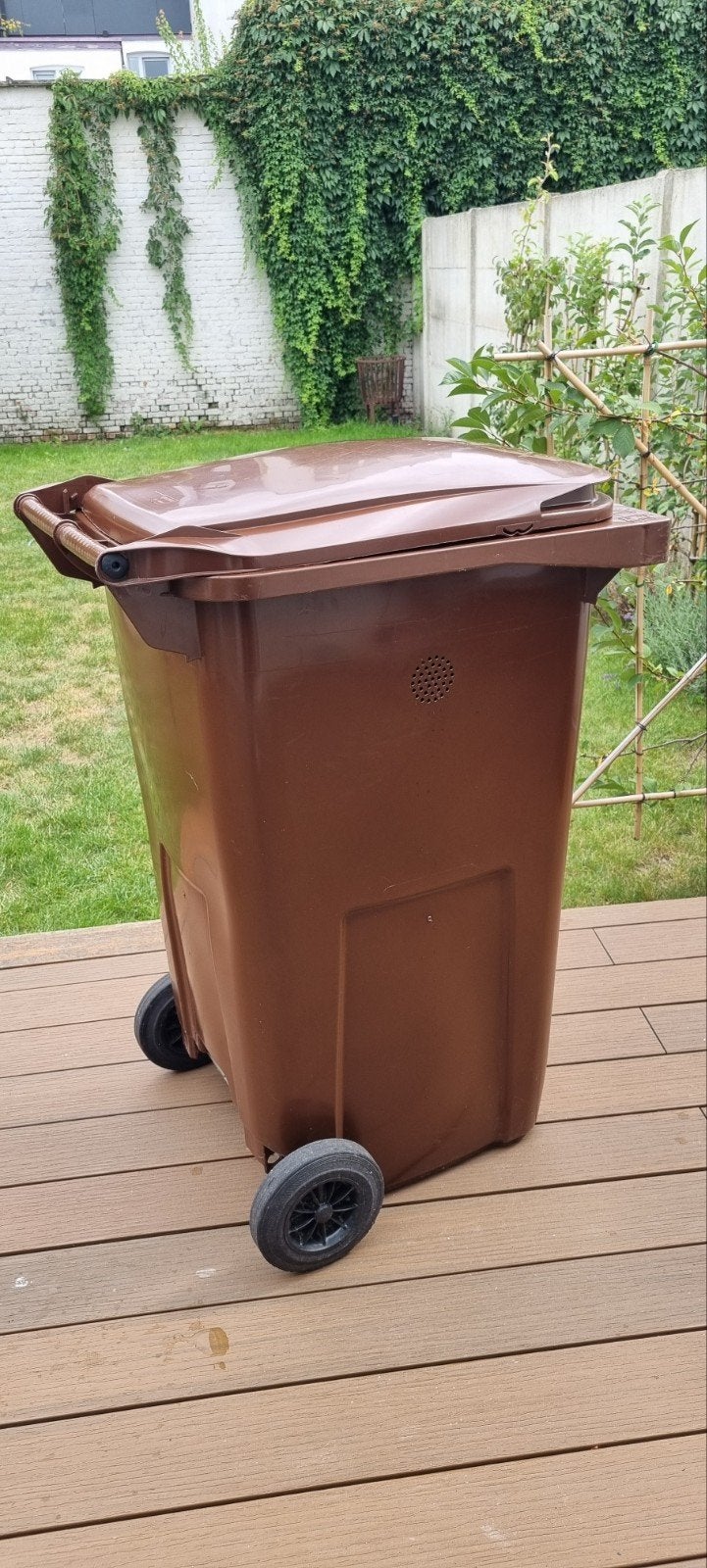 Poubelle de 240 litres en bon état !, Enlèvement, Utilisé, 75 – 100, 40 litres ou plus
