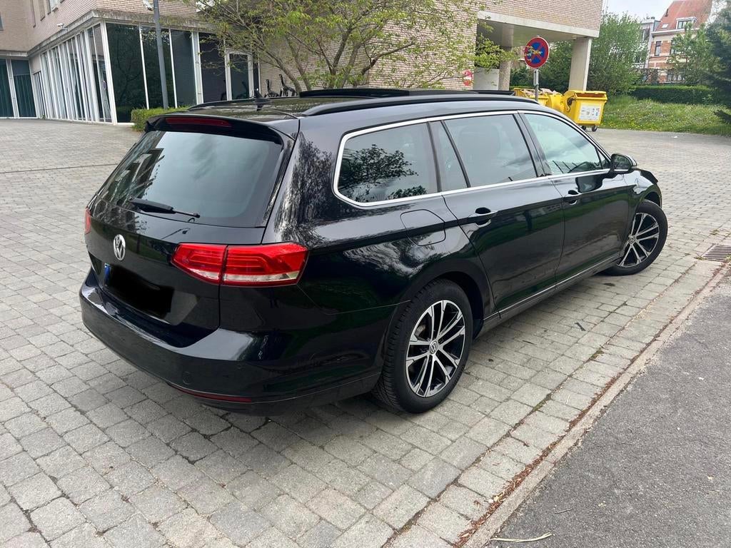 Volkswagen Passat VariantSW 2.0 TDi SCR Highline DSG (EU6.2), Auto's, Automaat, Stof, Zwart, Bedrijf