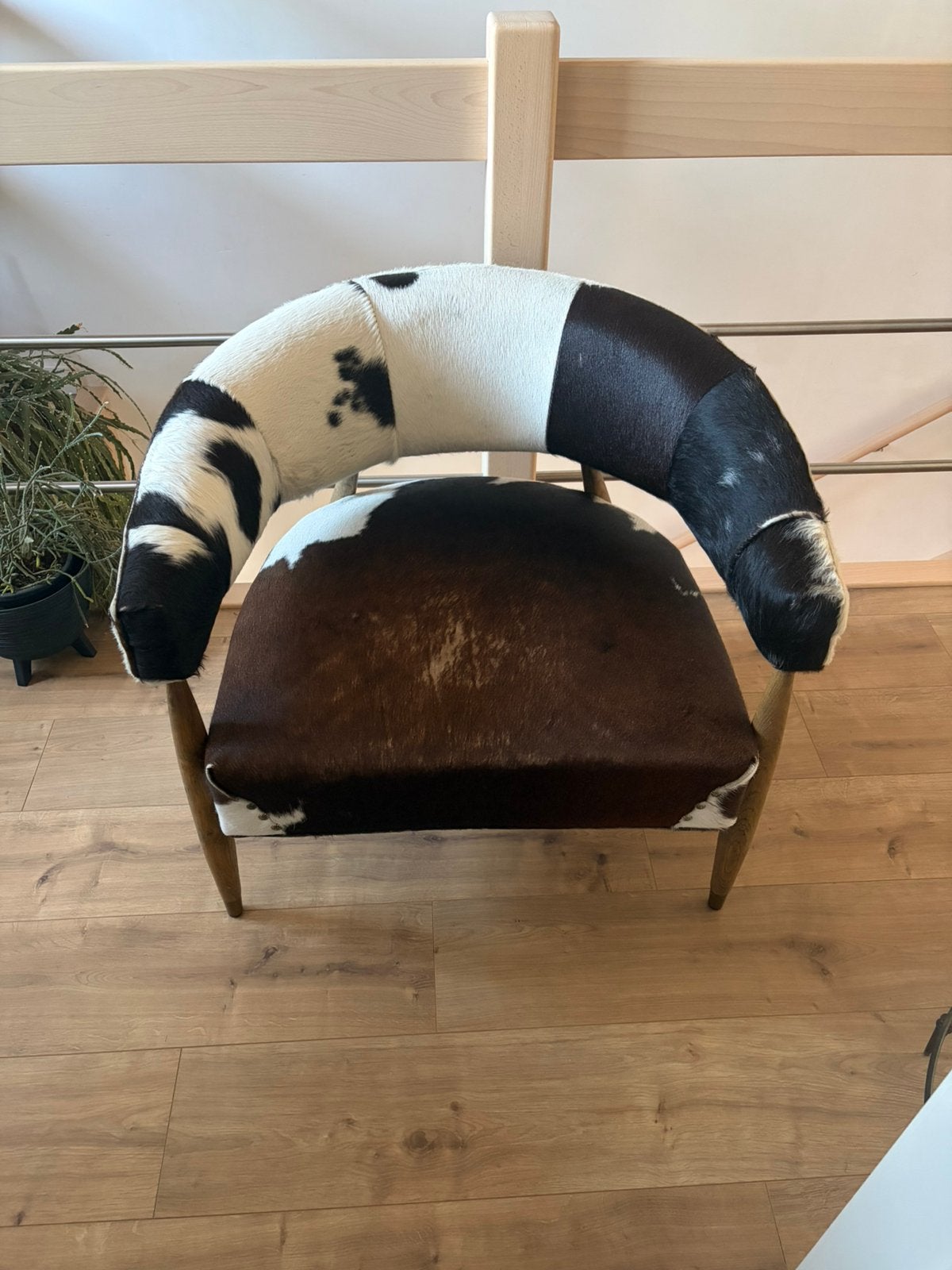 Rockies cowhide arm chair, Watersport en Boten, Ophalen, Zo goed als nieuw