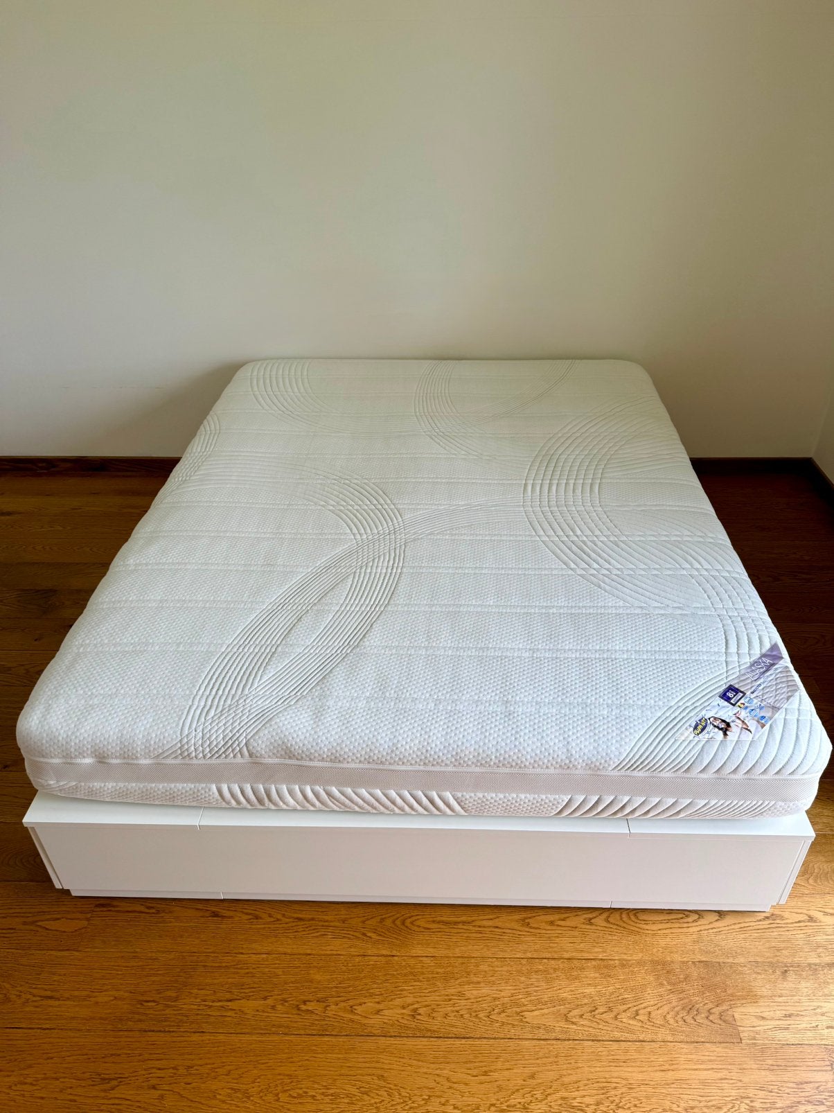 Lit Ikea + matelas Plumart 160x200, Maison & Meubles, Enlèvement, Comme neuf, Sommier