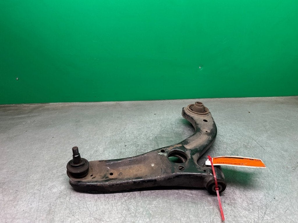 BRAS DE SUSPENSION AVANT DROIT (TRIANGLE) Daihatsu, Daihatsu, Info@daihatsu.de, Ef D Teile Und Service GmbH, Cannstatter Straße 46
70190  Stuttgart, DE