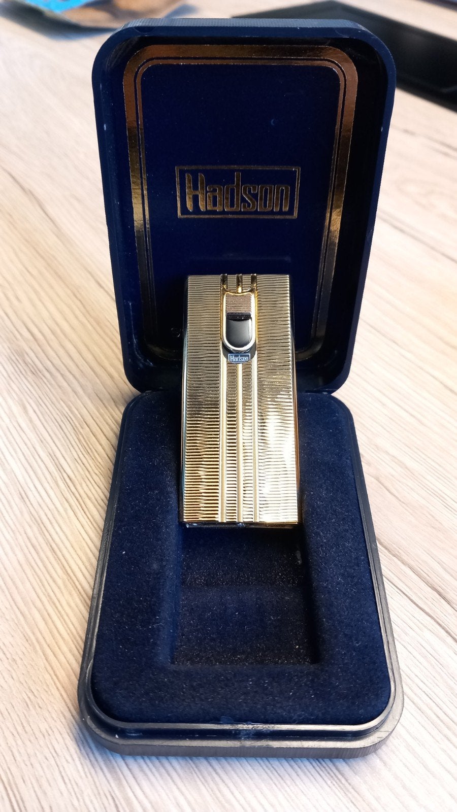 briquet de collection hadson 3000, Enlèvement