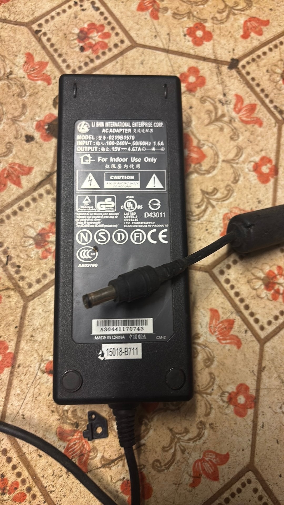 Chargeur pour appareil électronique 15V, Enlèvement, Utilisé
