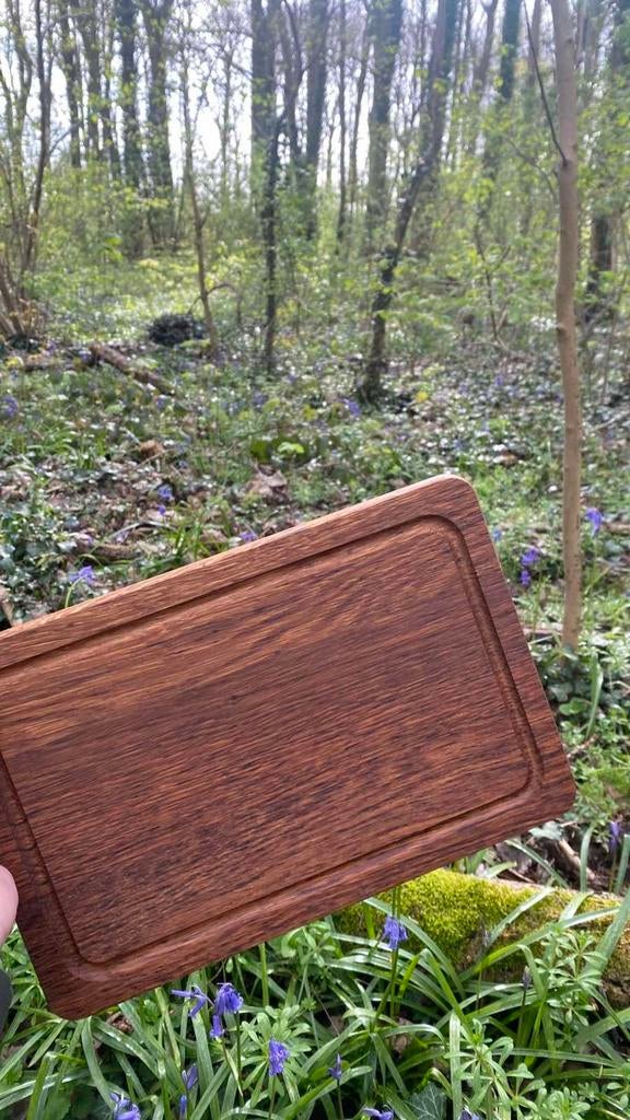Titre : Planche à découper artisanale en chêne - Neuve, Enlèvement ou Envoi