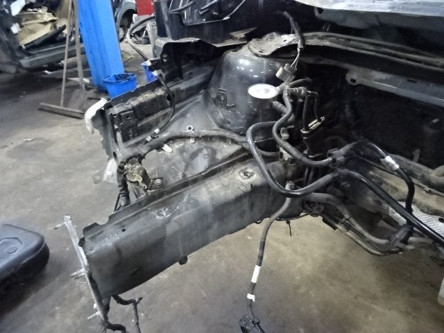 BINNENSPATSCHERM RECHTS VOOR Ford Transit Connect (PJ2), Gebruikt, Spatbord, Henry-Ford-Straße  1
50735  Köln, DE, Ford-Werke GmbH