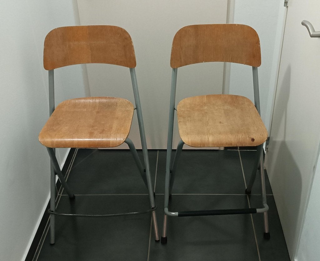 Chaises hautes * 2 - 25€, Maison & Meubles, Tabourets de bar, 2 tabourets, Enlèvement, Utilisé, Bois