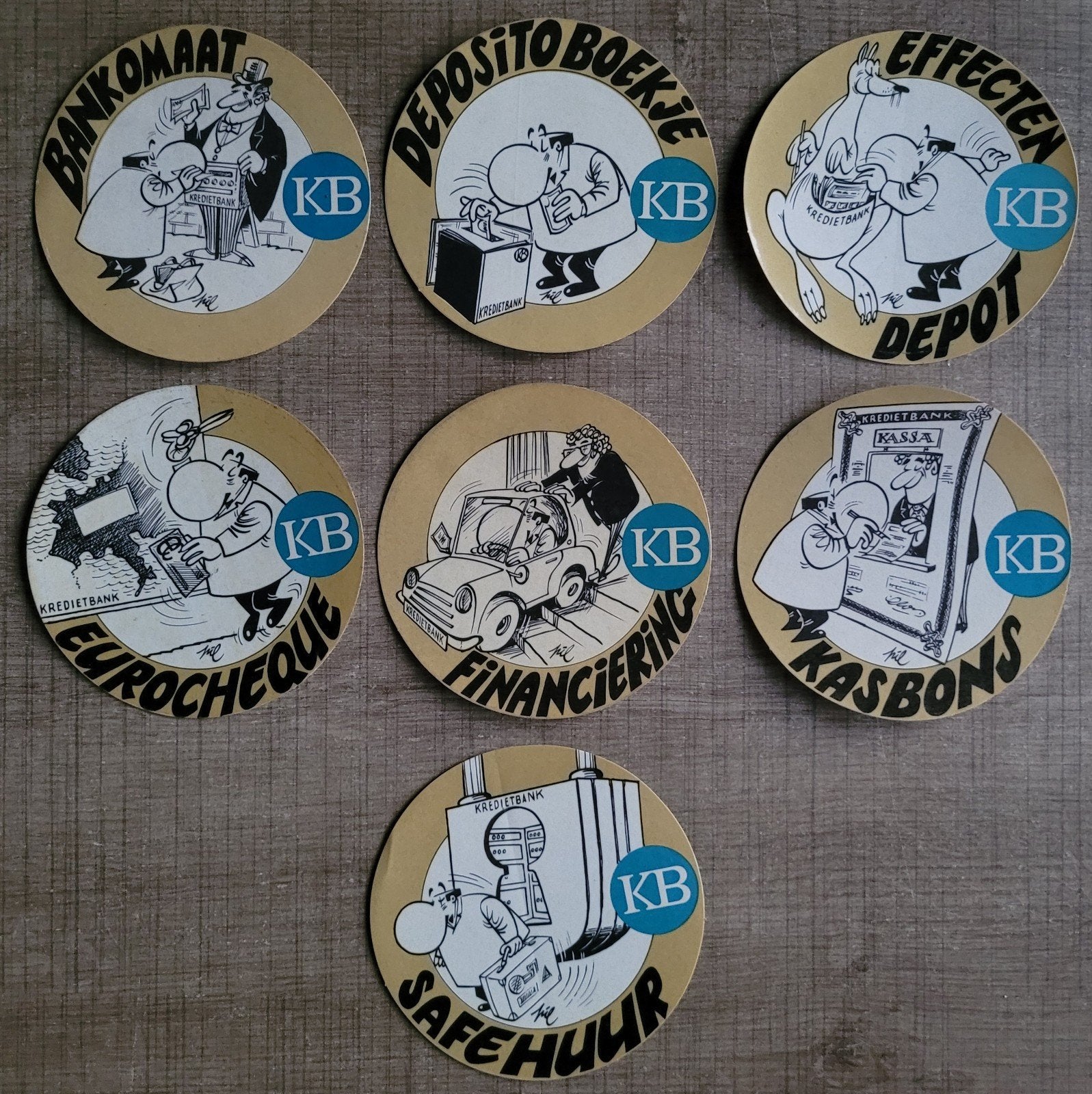 7 oude stickers: Kredietbank, Ophalen of Verzenden, Zo goed als nieuw, Bedrijf of Vereniging