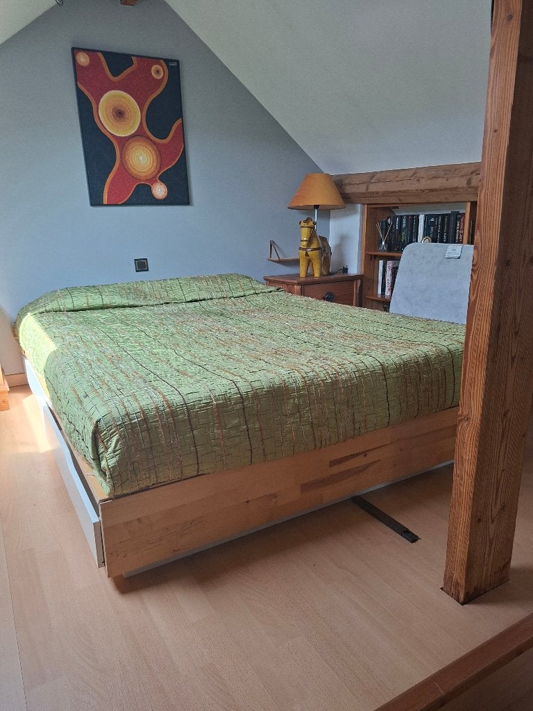 Lit double avec tiroirs de rangement et 2 tables de chevet, Maison & Meubles, Beige, Enlèvement, Utilisé, 200 cm