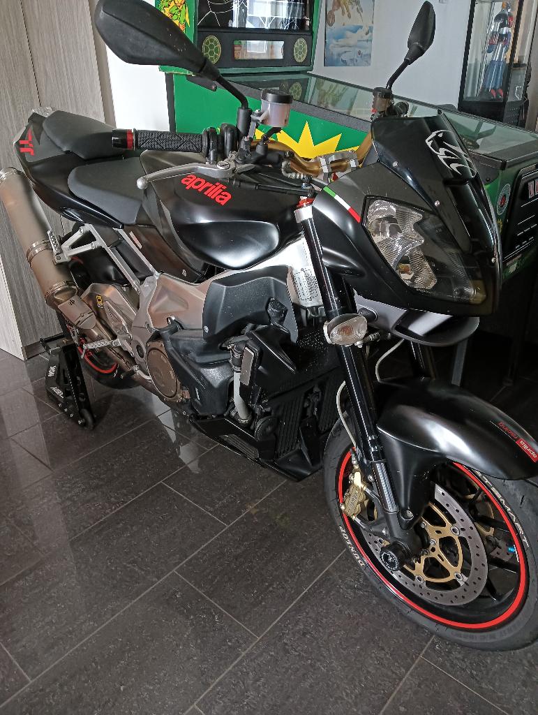 Aprilia, Motoren, Motoren | Aprilia, 2 cilinders, Particulier, 1000 cc, Naked bike