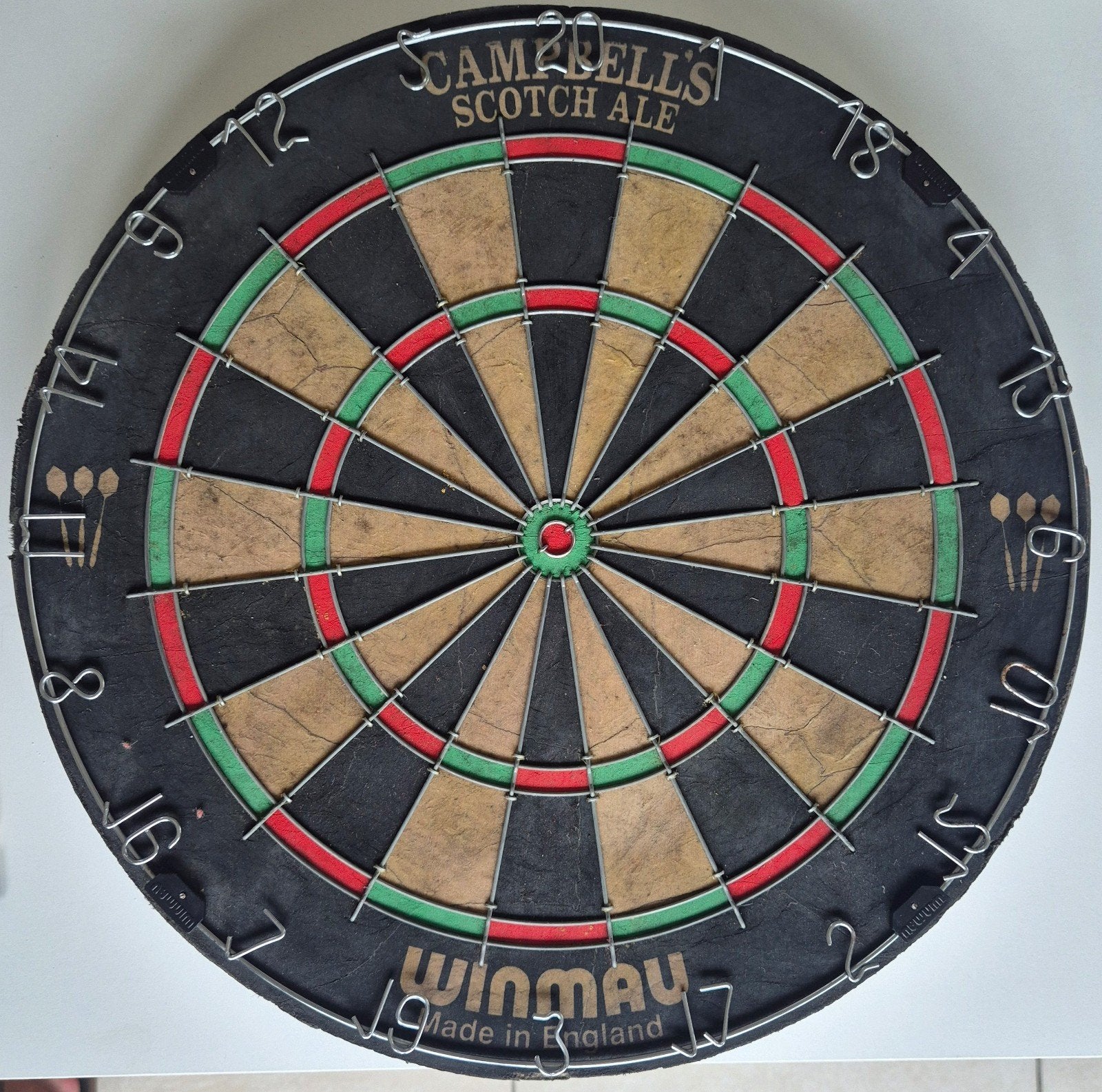 Winmau darts + pijlen, Sport en Fitness, Darts, Ophalen