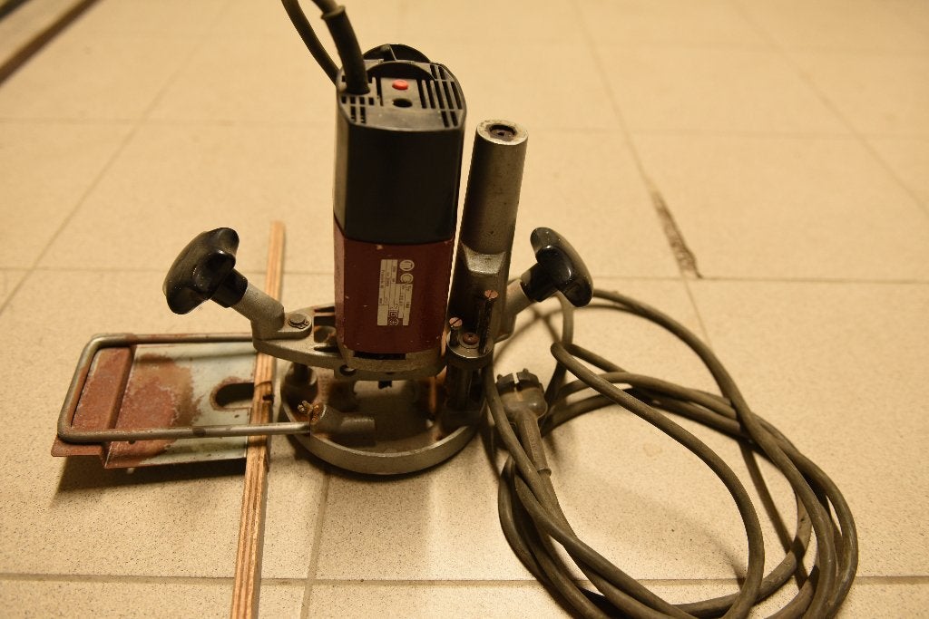 Défonceuse Metabo + fraises, Doe-het-zelf en Bouw, Ophalen, Gebruikt