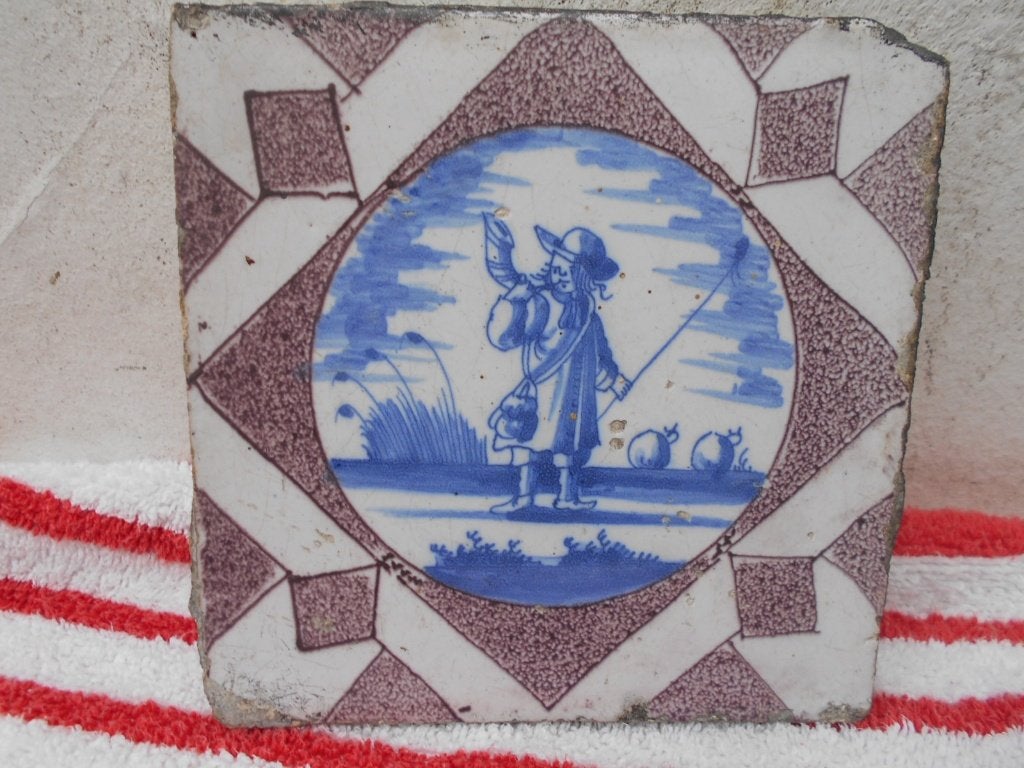 antieke DELFTSE tegel-schapenhoeder-17e  eeuw, Antiek en Kunst, Ophalen of Verzenden