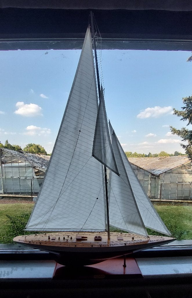 Magnifique Maquette du Bateau Enterprise America's Cup 1930, Enlèvement, Comme neuf
