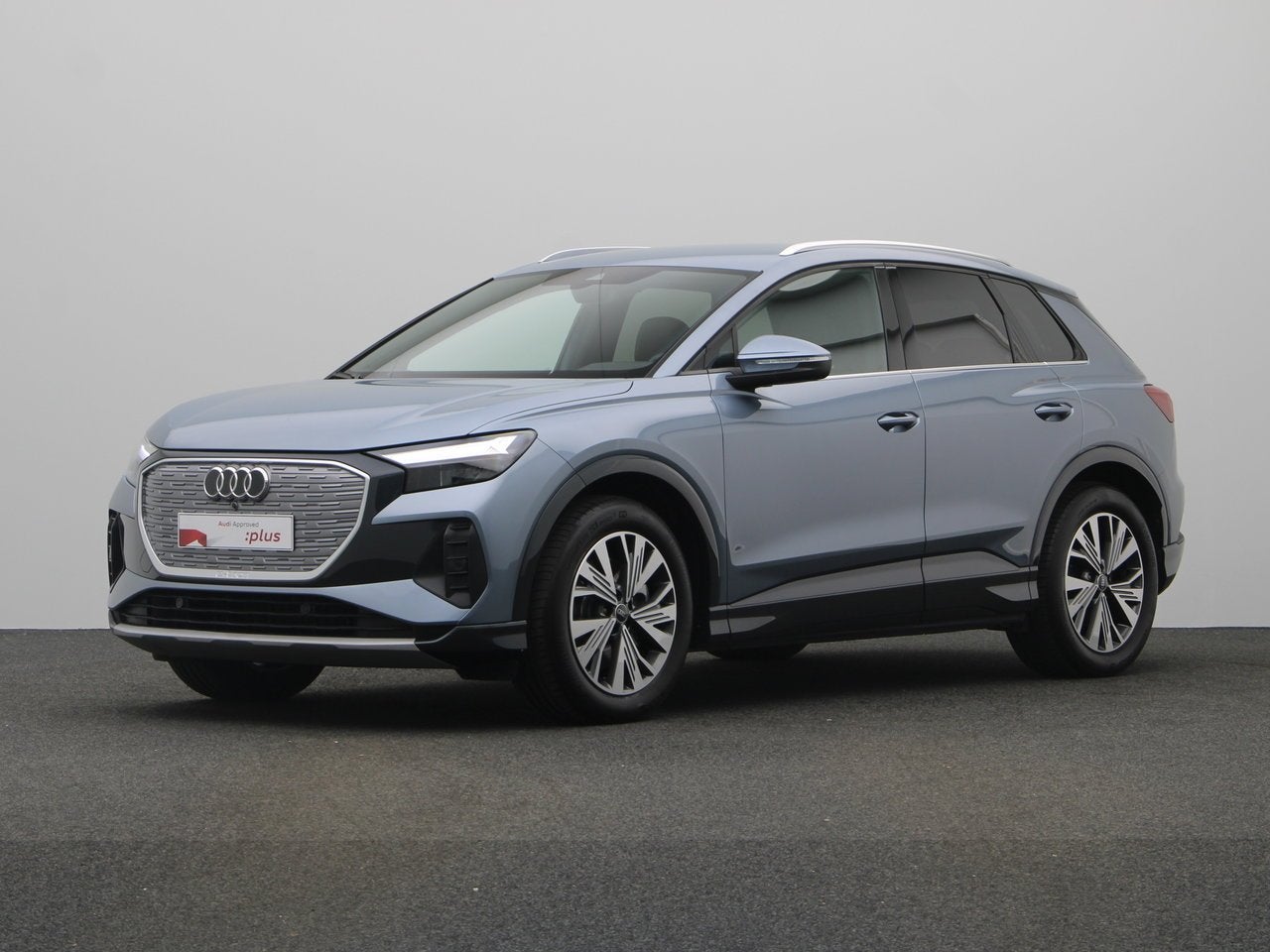 Audi Q4 e-tron Audi Q4  Corporate 45 e-tron  286 PK, Autos, Achat, Entreprise, Bleu, SUV ou Tout-terrain