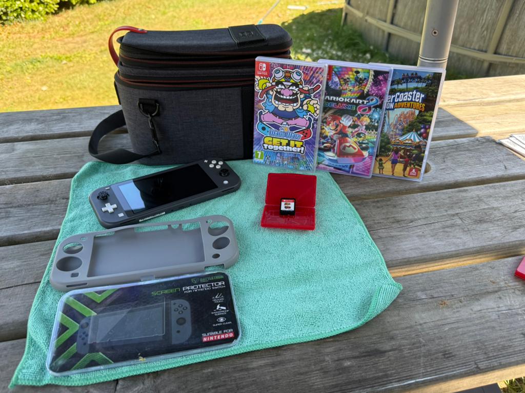 Nintendo Switch Lite + games & accessoires – Complete set!, Games en Spelcomputers, Spelcomputers | Nintendo Switch, Zo goed als nieuw