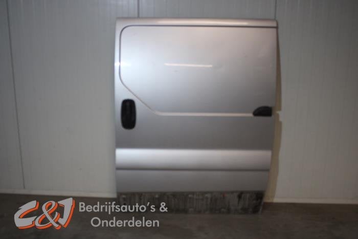 Schuifdeur links van een Opel Vivaro (82U), Gebruikt, -, Deur, -