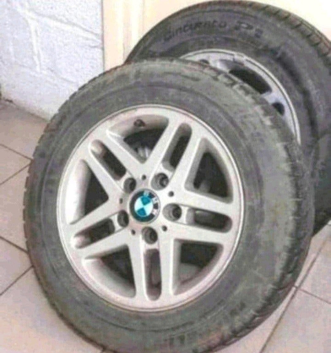 JANTES ALUMINIUM D'ORIGINE BMW E36, Autos : Pièces & Accessoires, 15 pouces, Pneus et Jantes, 4 Saisons, Véhicule de tourisme