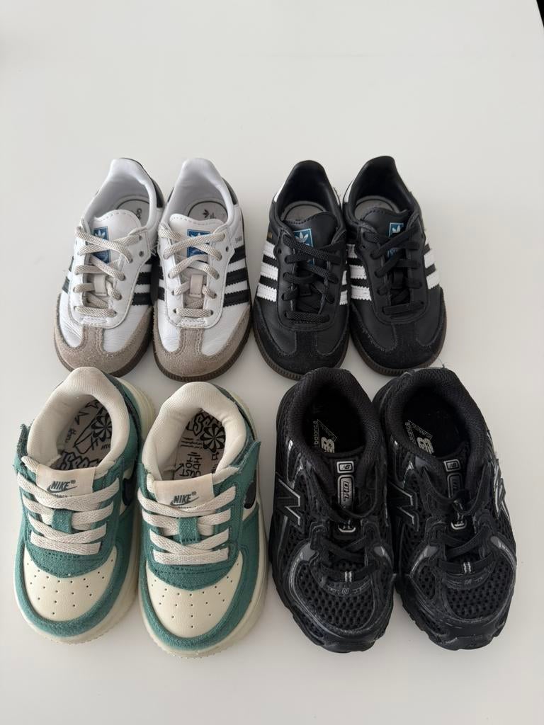 Kinder Schoenen zo goed als nieuw, Ophalen, Zo goed als nieuw
