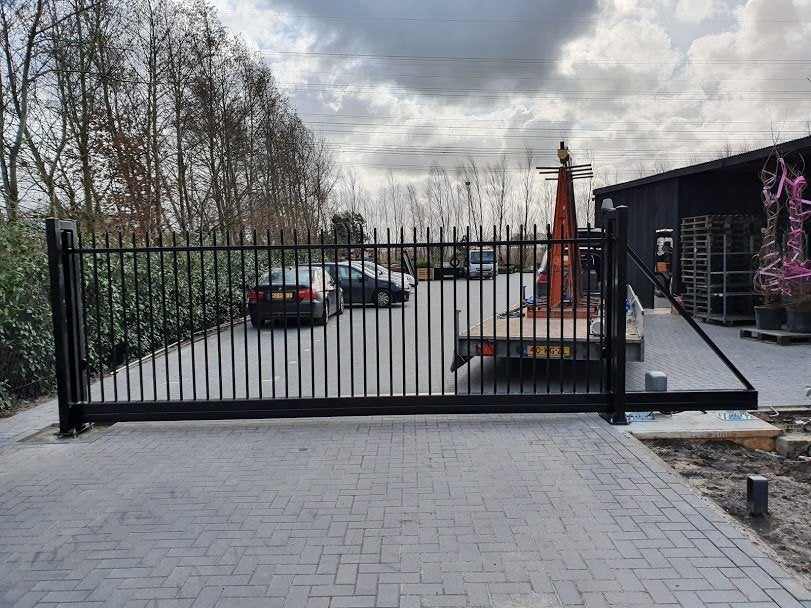 Spijlen schuifpoort 5x2 incl fundatie,motor en montage, Tuin en Terras, Tuinpoorten, Ophalen, 200 cm of meer, Schuifpoort, Nieuw