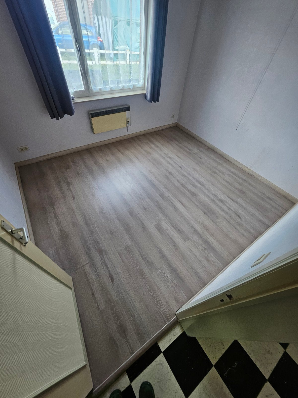 Parquet stratifié + sous couche (occasion) ~ 25m² - 125€, Bricolage & Construction, Enlèvement, Utilisé, 10 m²² ou plus, Parquet