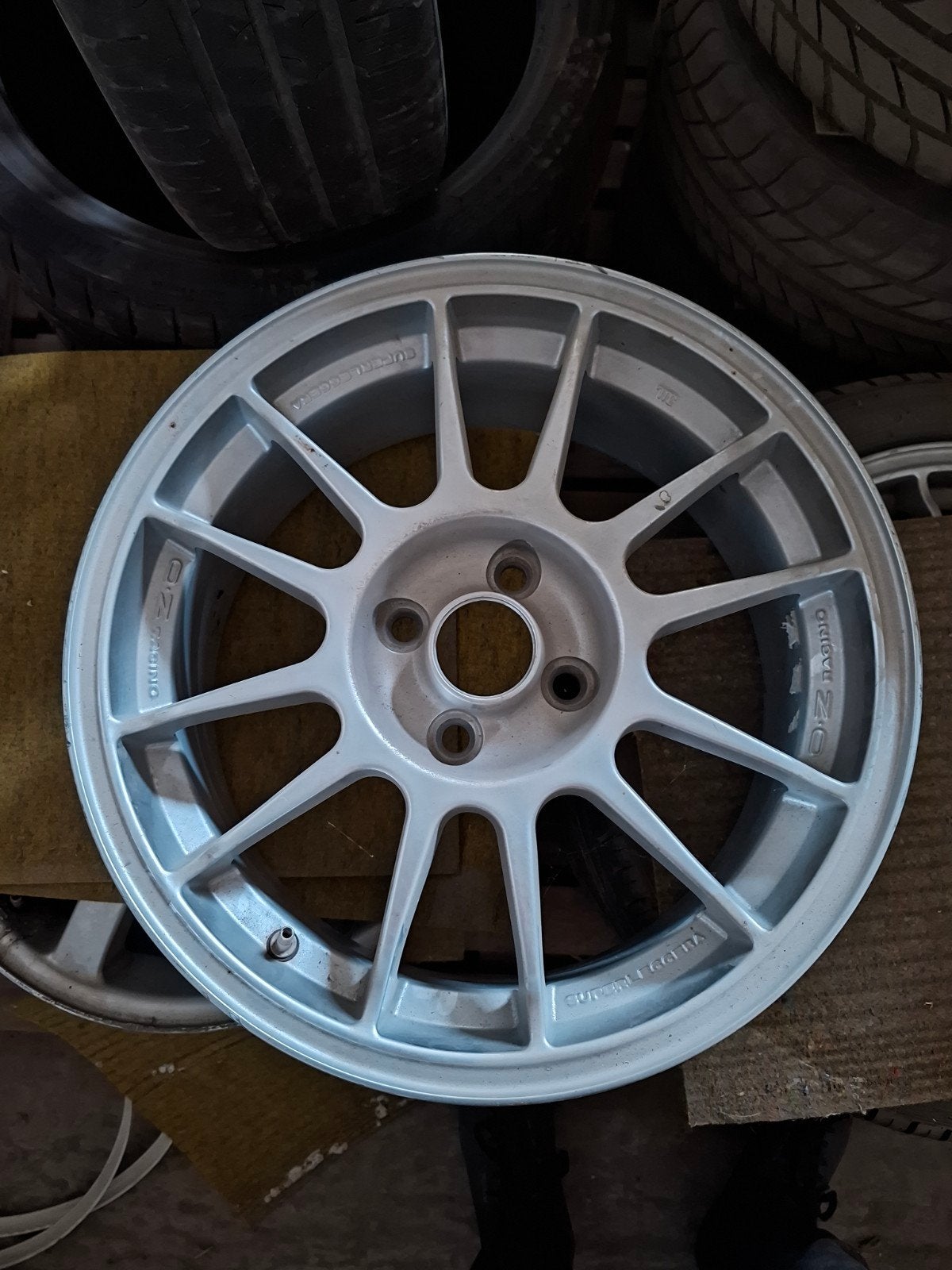gezocht o.z superleggera 4x100 16 inch et37, Ophalen, 16 inch