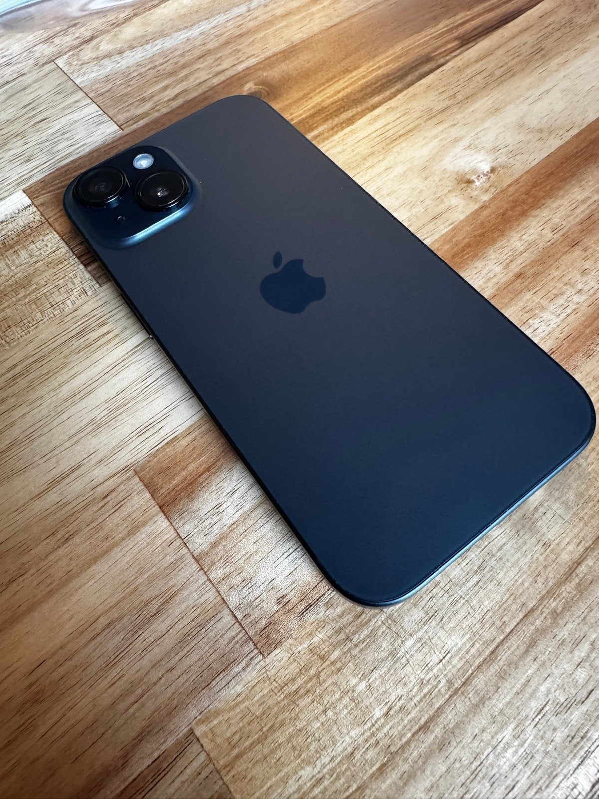 iPhone 15 – 128 Go – Noir, Enlèvement ou Envoi, Comme neuf, Noir, IPhone 15