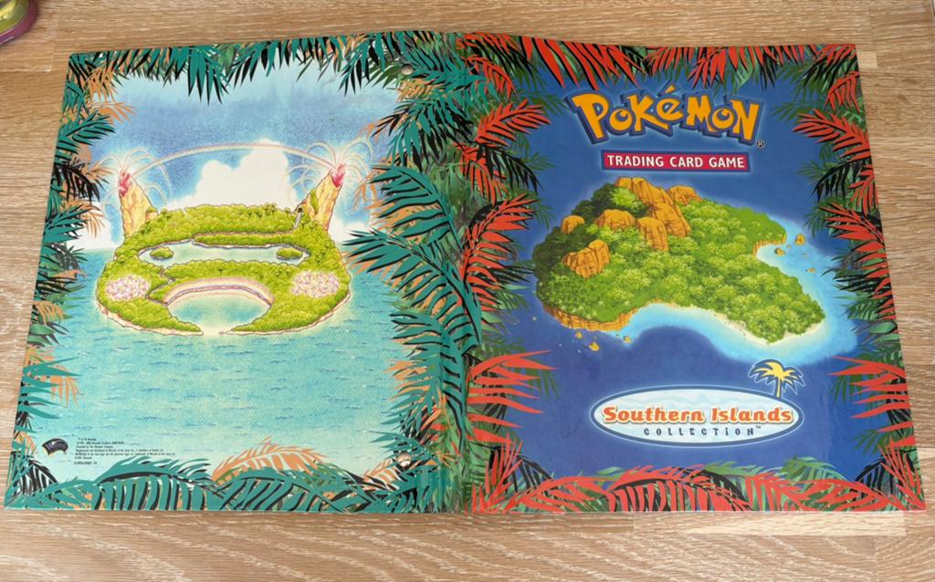 Southern island map, Hobby en Vrije tijd, Verzamelkaartspellen | Pokémon, Ophalen of Verzenden, Zo goed als nieuw