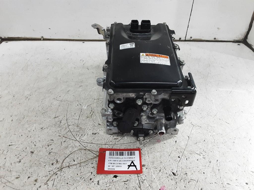 DIVERS DIVERS Toyota Corolla (E21) (01-2019/-) (G920047331), Mevr. I. Hauben, Toyota, Utilisé, Rue de l'Espoir 34 34
4030  GRIVEGNÉE, BE