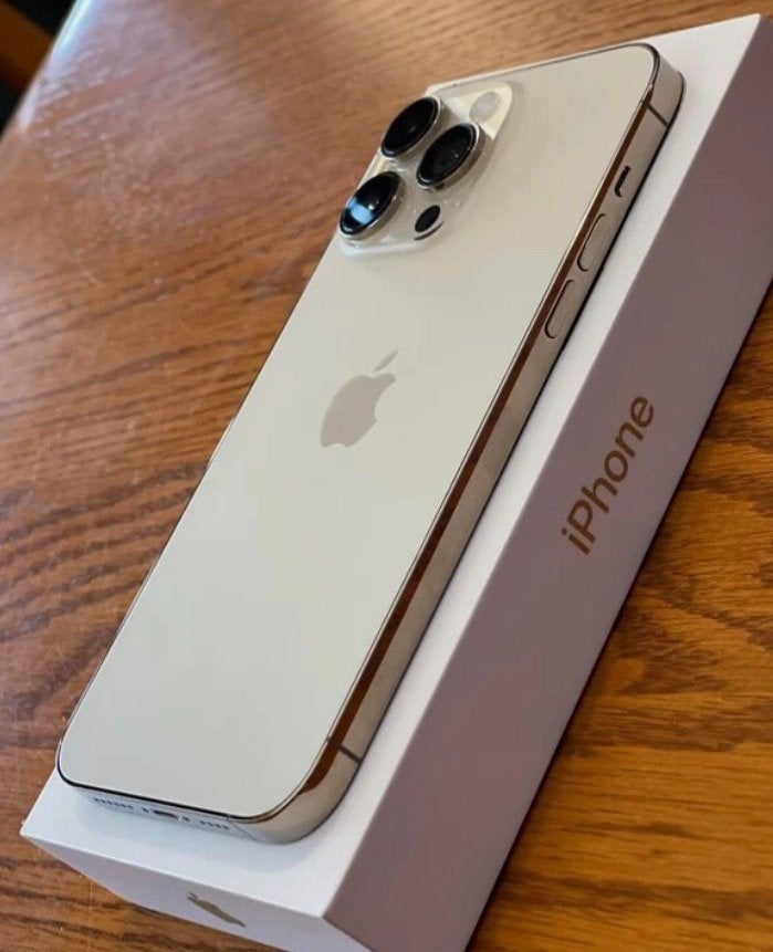 I phone 16 Pro couleur OR, Or, Enlèvement, Sans abonnement, 90 %