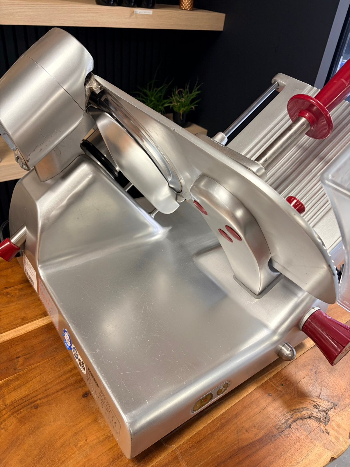 Berkel Futura Gravity Large snijmachine, Enlèvement