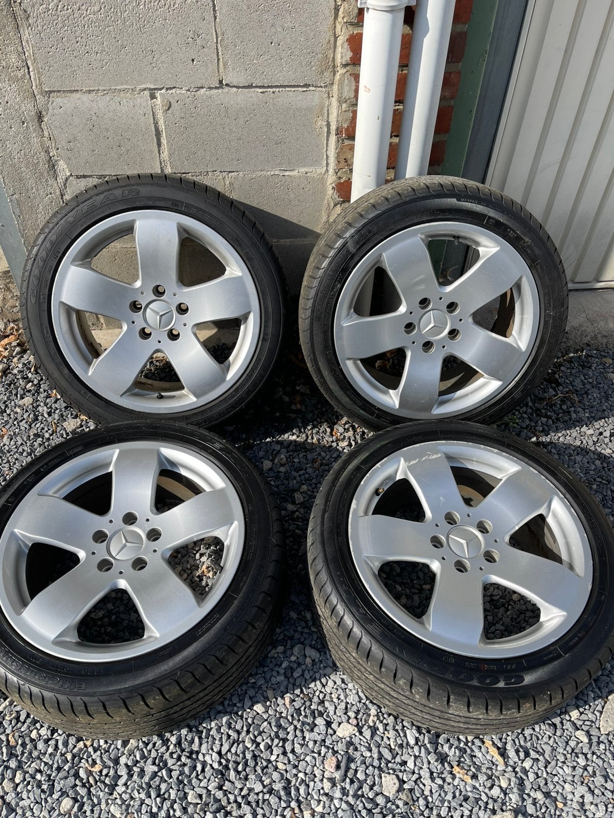 À vendre Jantes 17 pouces Mercedes-Benz Avantgarde d'origine, Enlèvement, 17 pouces, Pneu(s)