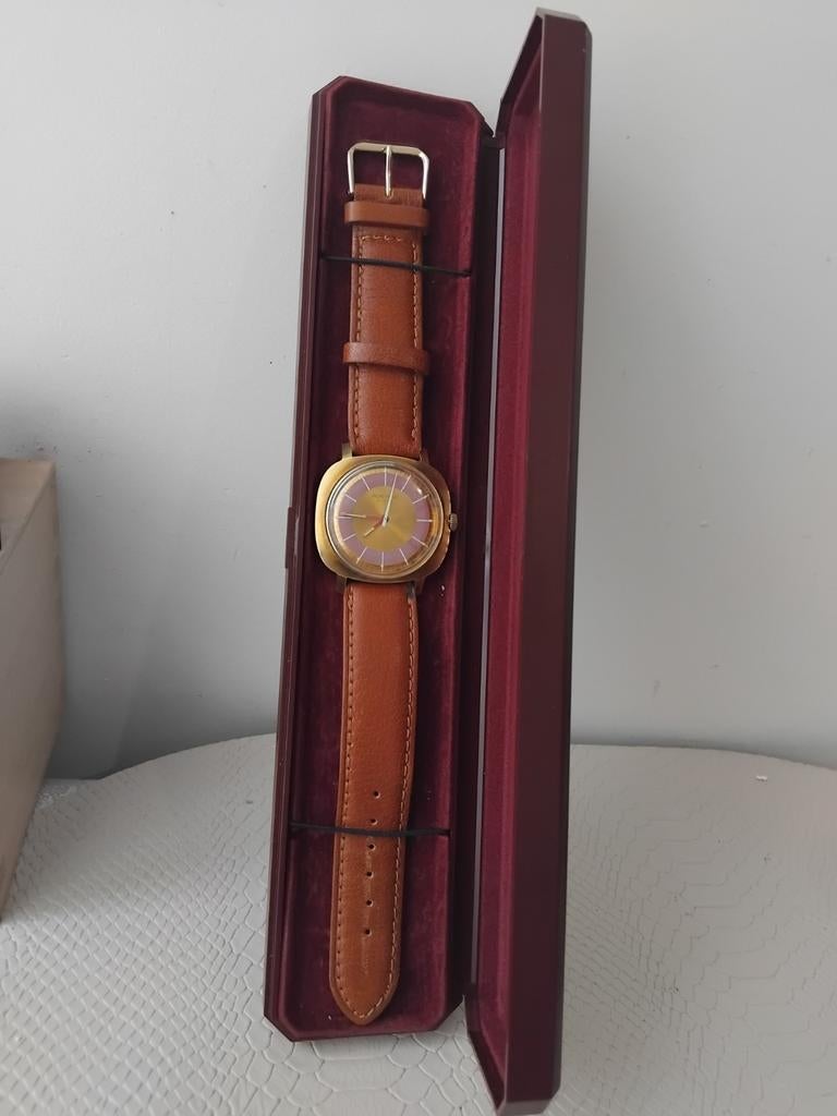 Montre Vtg.Pontiac., Antiquités & Art, Antiquités | Horloges, Enlèvement ou Envoi