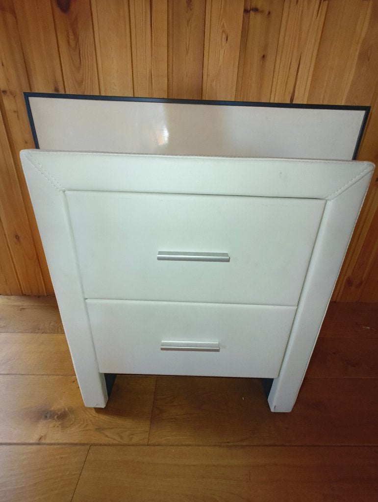 Table de chevet en cuir blanc 2x, 45 à 65 cm, Comme neuf, Synthétique, Enlèvement