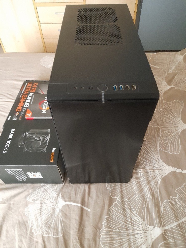 Ryzen 5800X – 32GB RAM – GTX 1650 –Verse Windows 11 Pro, 32 GB, Gaming, Custom build, HDD