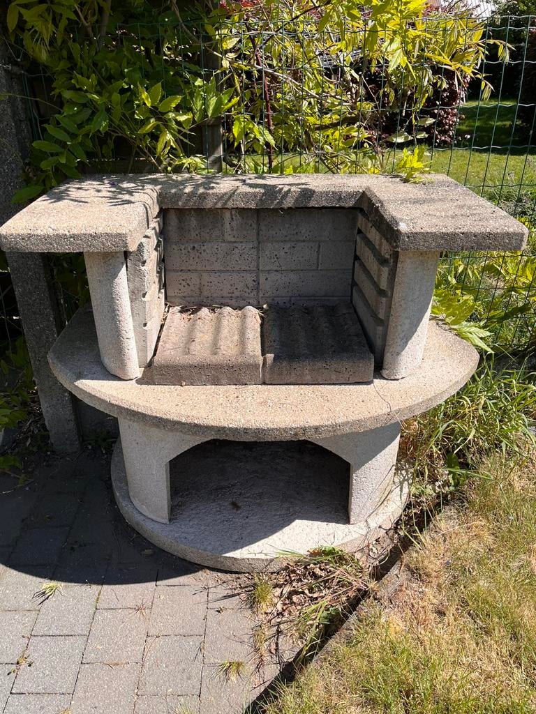 Barbecue uit steen, Tuin en Terras, Ophalen, Gebruikt