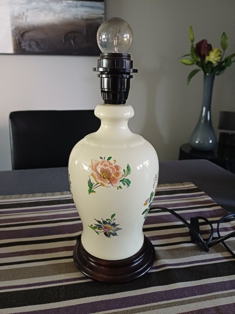 Vintage tafellamp met houten voet (zonder kap), Antiek en Kunst, Ophalen