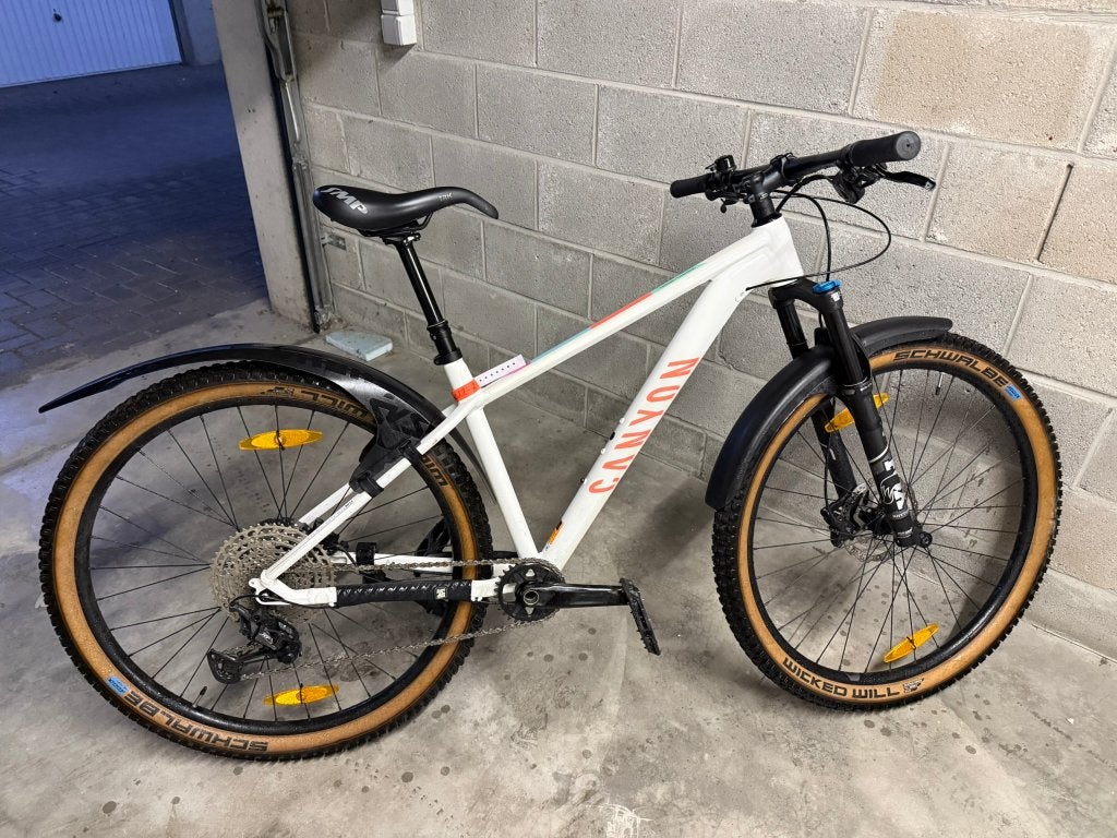 Grand Canyon 8 WMN 2023 met accessoires - maat M, Fietsen en Brommers, Ophalen, Gebruikt, Dames, Overige merken