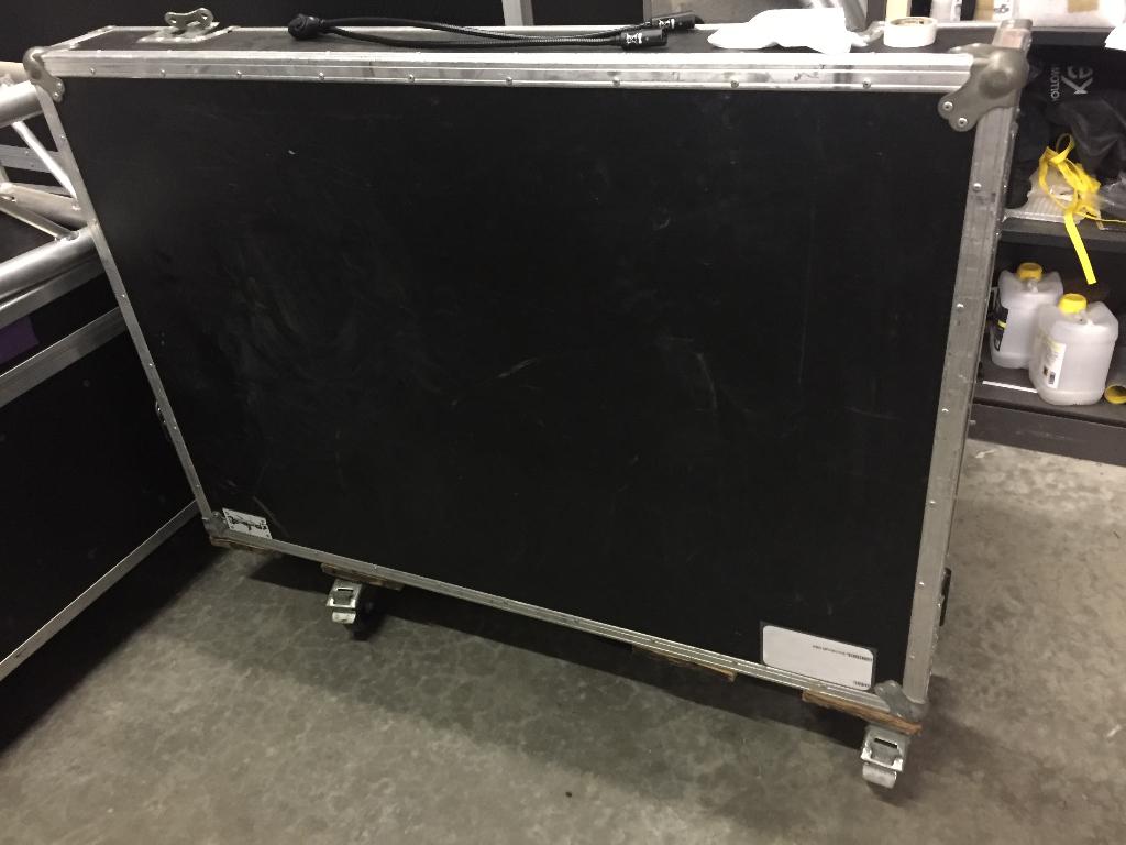 Mengtafel flightcase met doghouse (bvb soundcraft GB4), Ophalen, Zo goed als nieuw, Flightcase