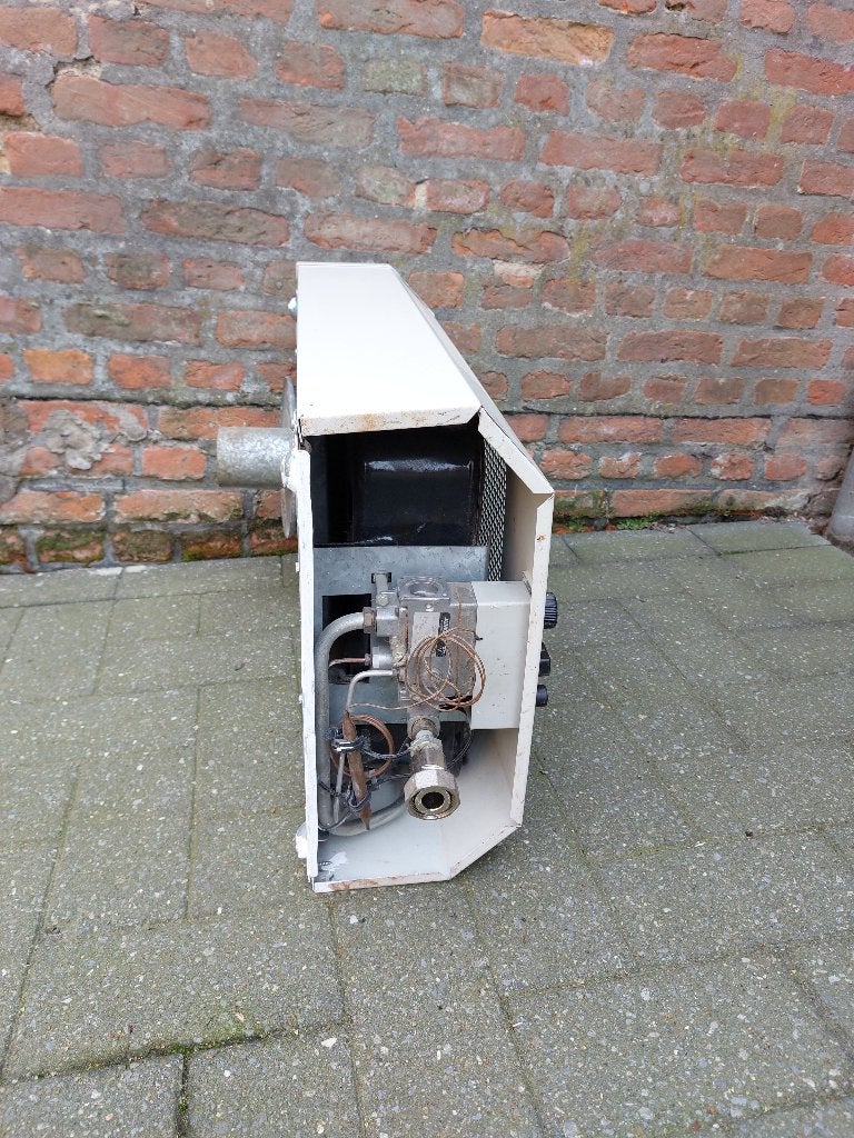 gasconvector, Maison & Meubles, Enlèvement, Suspendu, Gaz, Utilisé